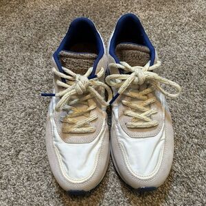 Woden Nellie Soft Reflective Blue Moon